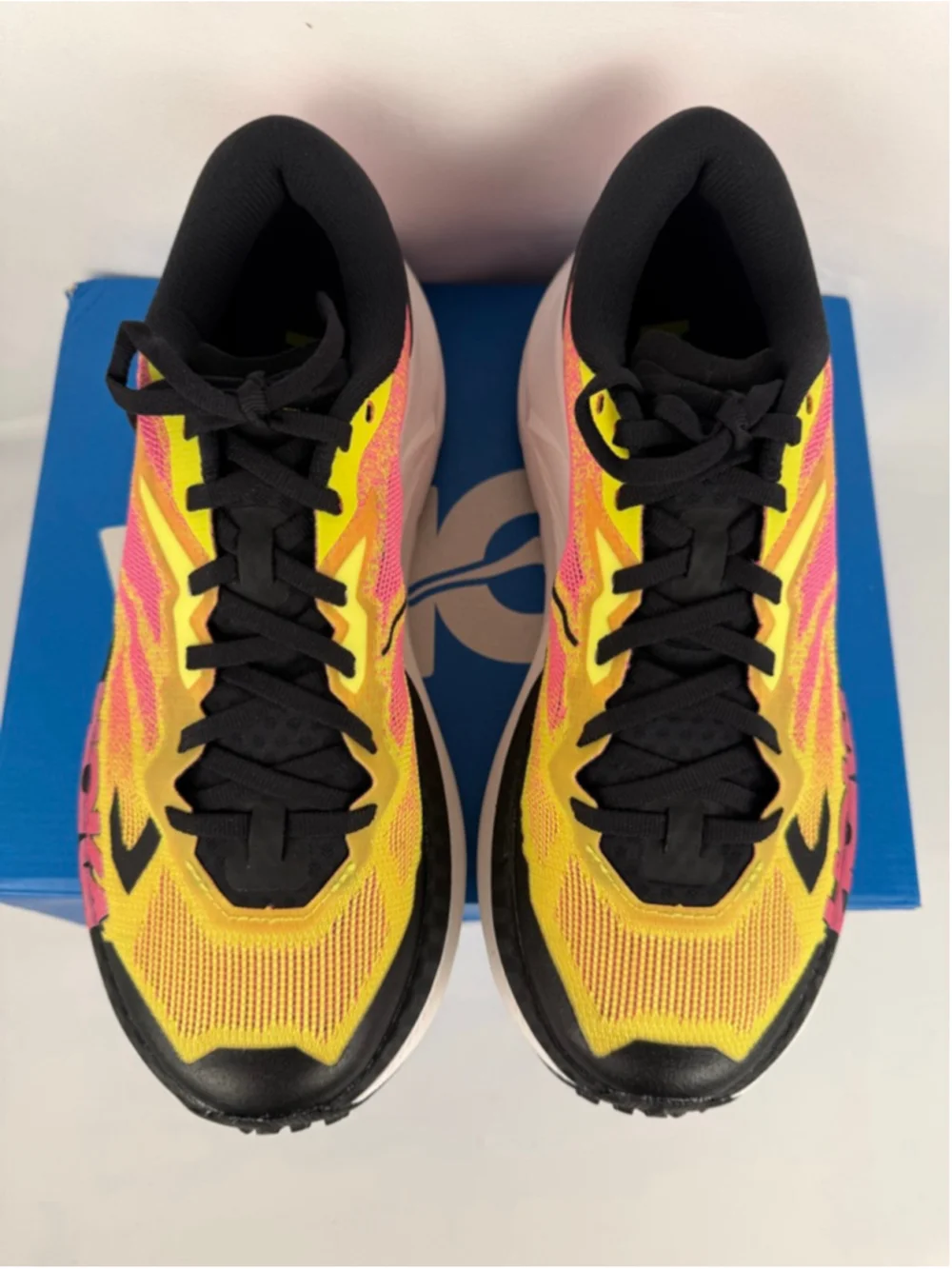 Men's Hoka Mafate X Athletic Shoes Size 8 Yellow Pink